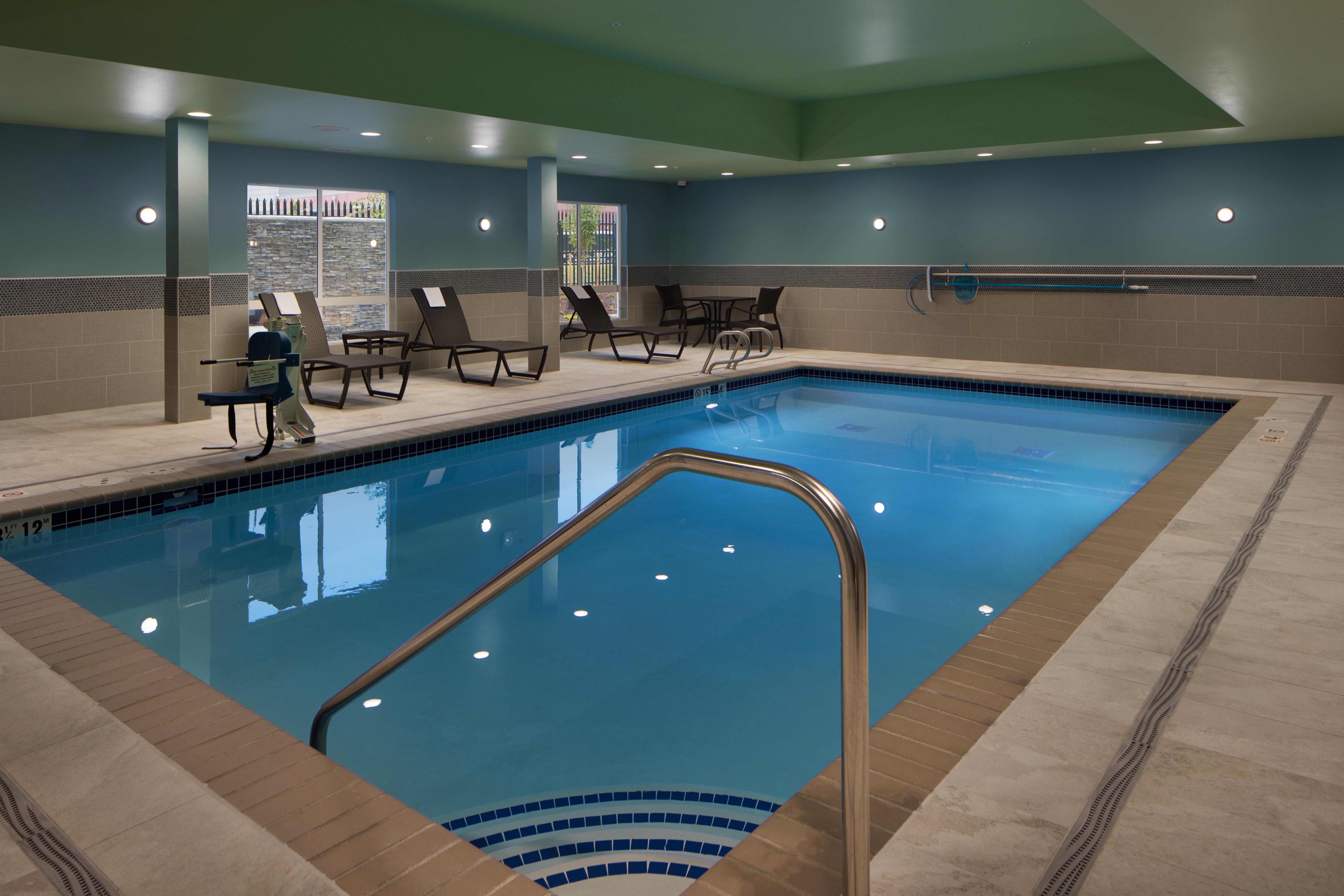 Holiday Inn Express & Suites - Portland Airport - Cascade Stn By Ihg Exteriér fotografie